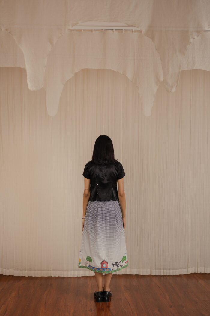 Gokul Gradient Skirt - Image 4