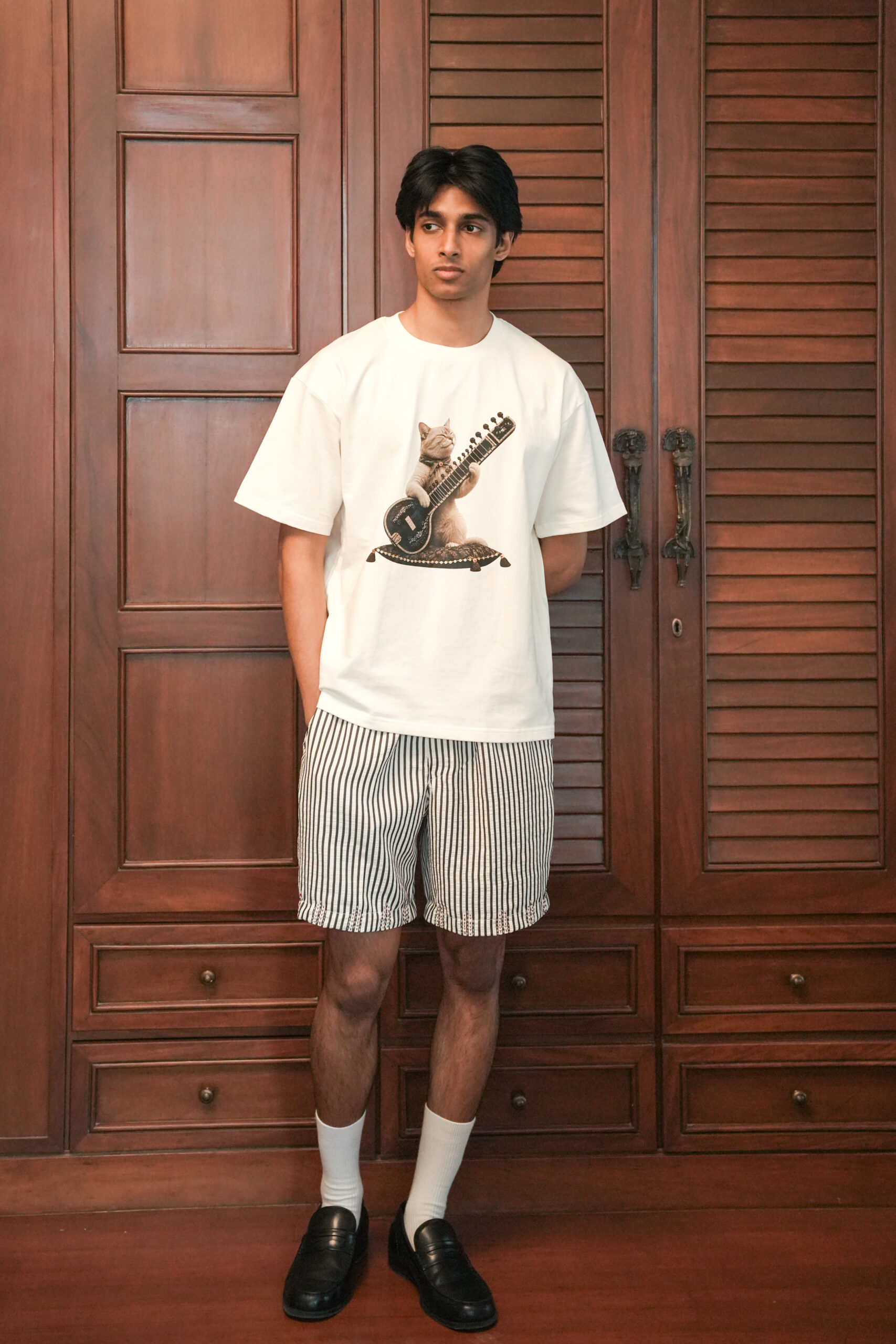 Sitar T- shirt - Image 1